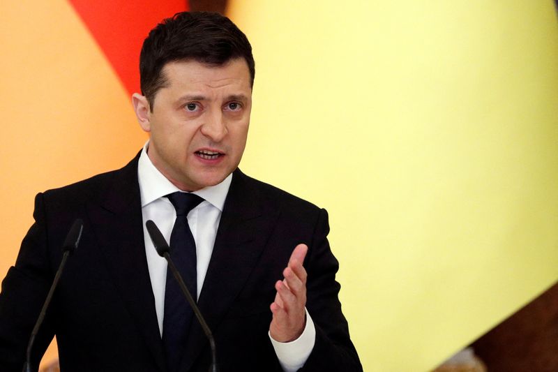 &copy; Reuters. Presidente da Ucrânia, Volodymyr Zelenskiy, durante entrevista coletiva em Kiev
14/02/2022 REUTERS/Valentyn Ogirenko