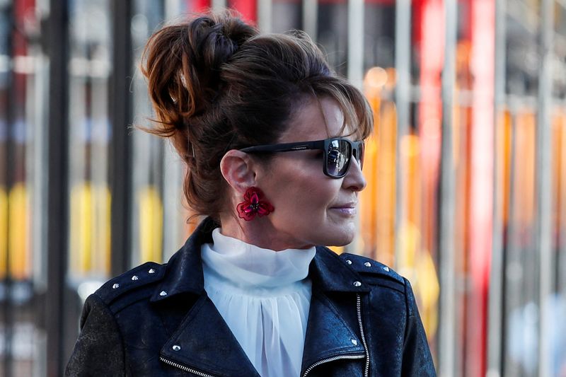 &copy; Reuters. Sarah Palin, 2008 Republican vice presidential candidate and former Alaska governor, arrives for her defamation lawsuit against the New York Times, at the United States Courthouse in the Manhattan borough of New York City, U.S., February 14, 2022. REUTERS