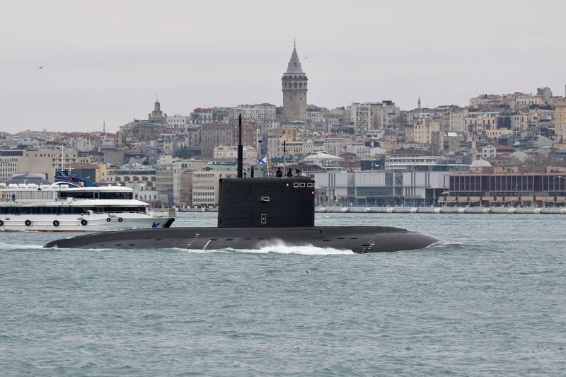 &copy; Reuters. ロシア海軍は１４日、ウクライナ南部に面する黒海で対潜水艦の演習を実施した。１３日撮影（２０２２年　ロイター/Yoruk Isik）