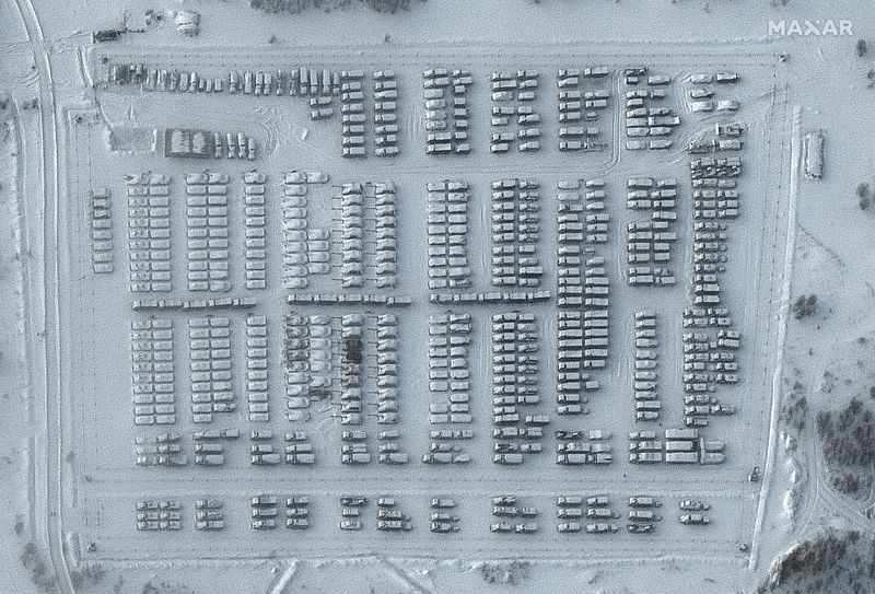 &copy; Reuters. FILE PHOTO: A satellite image shows the overview of a battle group vehicle park in Yelnya, Russia, January 19, 2022. Picture taken January 19, 2022. 2022 Maxar Technologies/Handout via REUTERS