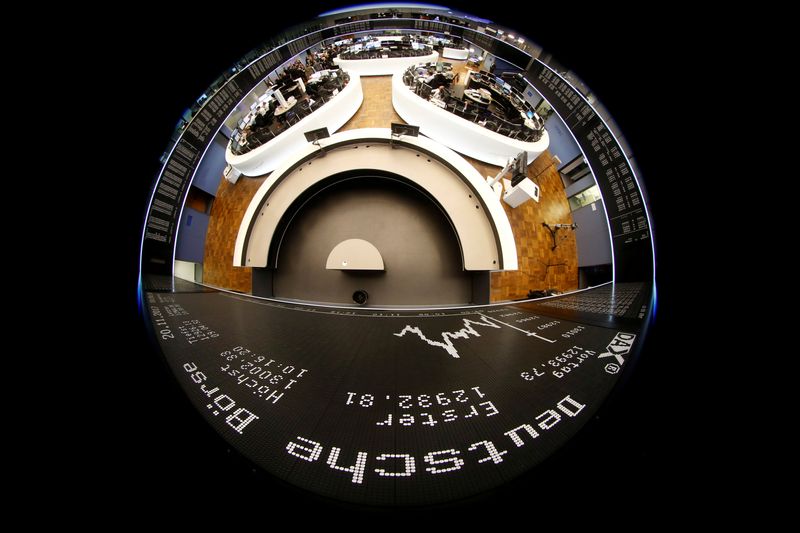 &copy; Reuters. FILE PHOTO: The German share price index, DAX board, is seen at the stock exchange in Frankfurt, Germany, November 20, 2017. REUTERS/Kai Pfaffenbach  