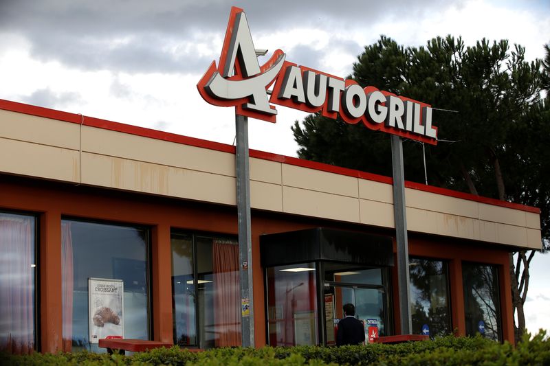 &copy; Reuters. FILE PHOTO: An Autogrill point is seen along the Grande Raccordo Anulare (Great Ring Junction) motorway in Rome, Italy, March 8, 2016. REUTERS/Max Rossi/File Photo