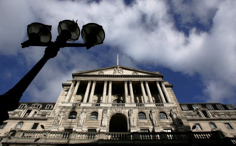 &copy; Reuters. FILE PHOTO: The Bank of England is seen in London March 19, 2008. REUTERS/Luke MacGregor