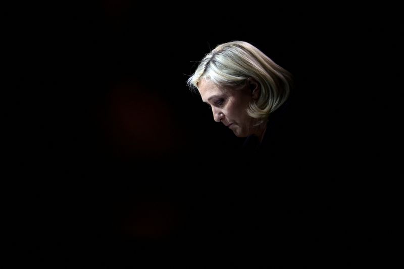 &copy; Reuters. Le Rassemblement national (RN) a suspendu le député européen Nicolas Bay de ses fonctions au sein du parti et lui a retiré son titre de porte-parole de la campagne de Marine Le Pen. /Photo prise le 5 février 2022/REUTERS/Sarah Meyssonnier