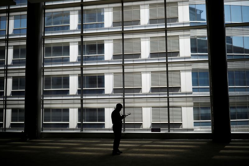 &copy; Reuters. 　２月１６日、韓国統計局が発表した１月の雇用統計によると、就業者数は前年同月比１１３万５０００人増と、２０００年３月以来約２２年ぶりの大幅な伸びを示した。ソウルで２０１７