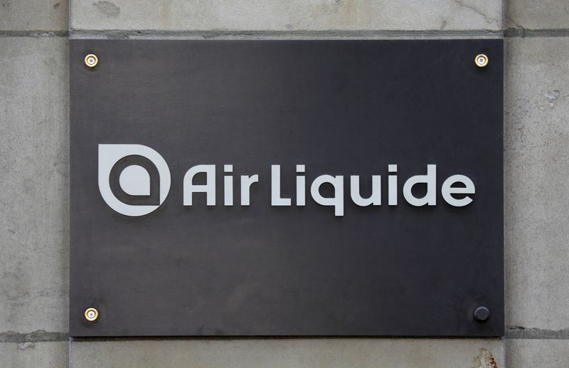 Air Liquide sees stronger 2022 as higher pricing tackles inflation