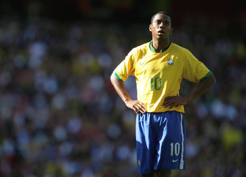 &copy; Reuters. Robinho durante amistoso entre Brasil e Argentina em Londres em 2006
03/09/2006 Action Images / Michael Regan