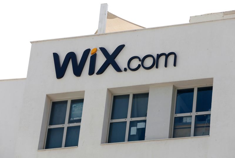 Website creator Wix.com Q4 loss widens, unable to forecast 2022 By Reuters