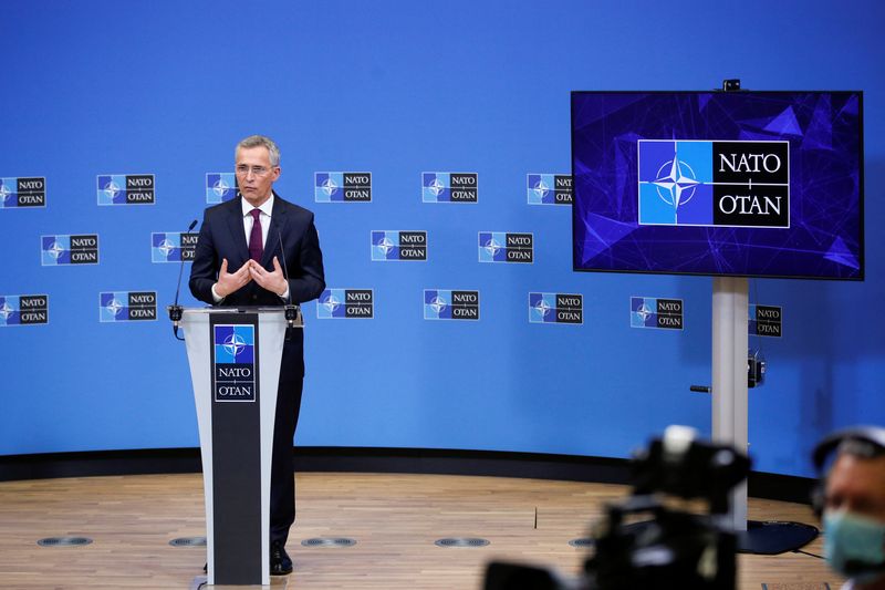 &copy; Reuters. الأمين العام لحلف شمال الأطلسي ينس ستولتنبرج يتحدث خلال اجتماع وزراء دفاع الحلف في بروكسل يوم الأربعاء. رويترز