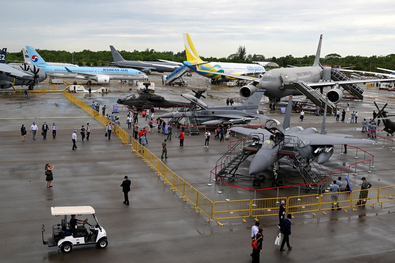 &copy; Reuters. A view of the static display of aircrafts at the Singapore Airshow in Singapore, February 16, 2022. REUTERS/Caroline Chia