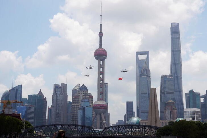 &copy; Reuters. 　２月１７日、上海市当局は１６日、市として宇宙技術のハブを目指す方針を明らかにした。写真は上海の風景。昨年７月撮影（２０２２年　ロイター／Aly Song）
