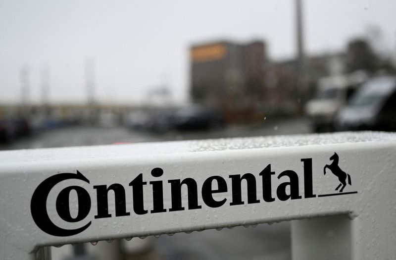 &copy; Reuters. FILE PHOTO: Logo of German tyre company Continental is pictured before the annual news conference in Hanover, Germany, March 9, 2021. REUTERS/Fabian Bimmer