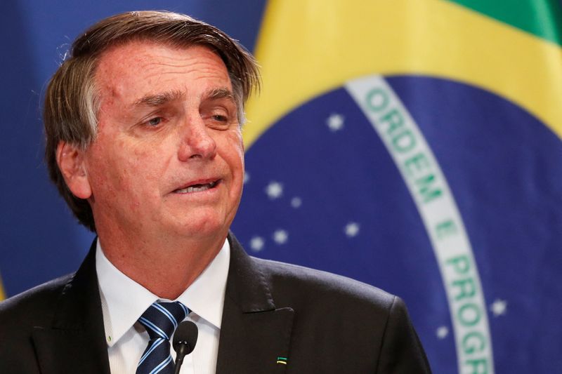 &copy; Reuters. Presidente Jair Bolsonaro durante visita à Hungria, em Budapeste
17/02/2022 REUTERS/Bernadett Szabo