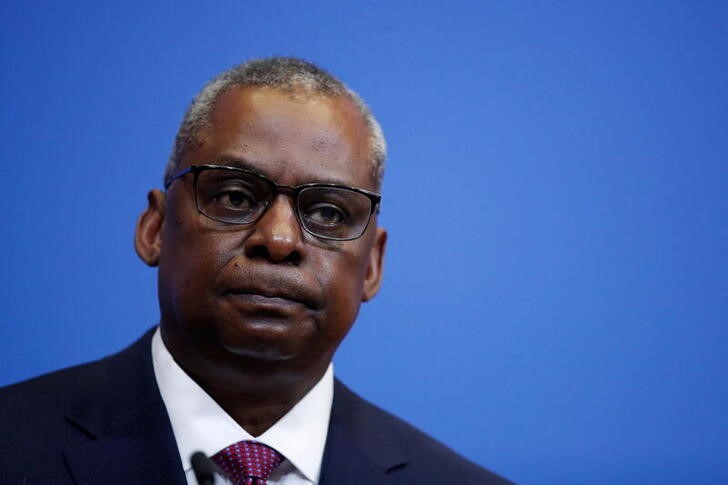 &copy; Reuters. U.S. Defence Secretary Lloyd Austin attends a news conference following a NATO Defence Ministers meeting in Brussels, Belgium, February 17, 2022. REUTERS/Johanna Geron