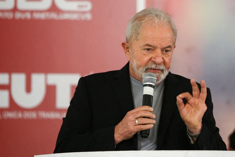 &copy; Reuters. Ex-presidente Luiz Inácio Lula da Silva discursa no Sindicato dos Metalúrgicos do ABC, em São Bernardo do Campo
29/01/2022 REUTERS/Carla Carniel