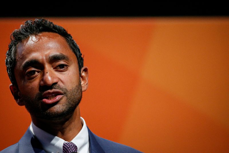 &copy; Reuters. FILE PHOTO: Chamath Palihapitiya, Founder and CEO of Social Capital, presents during the 2018 Sohn Investment Conference in New York City, U.S., April 23, 2018. REUTERS/Brendan McDermid/File Photo