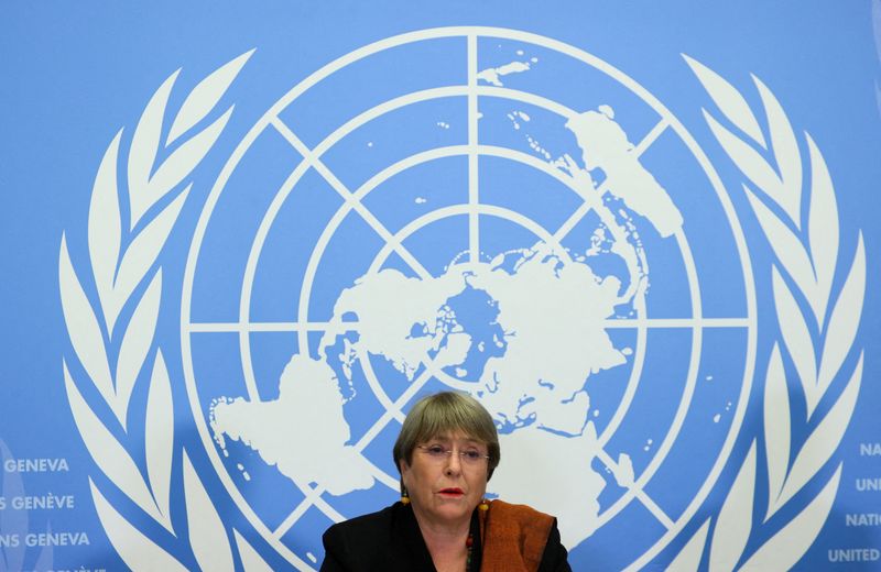 &copy; Reuters. مفوضة الأمم المتحدة السامية لحقوق الإنسان ميشيل باشليت في جنيف في الثالث من نوفمبر تشرين الثاني 2021. تصوير: دينيس باليبوس - رويترز.