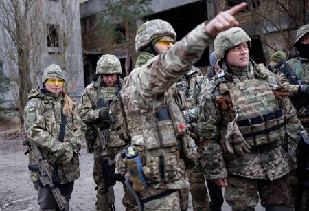 A Ukrainian reservist learns fighting skills she hopes never to use By ...