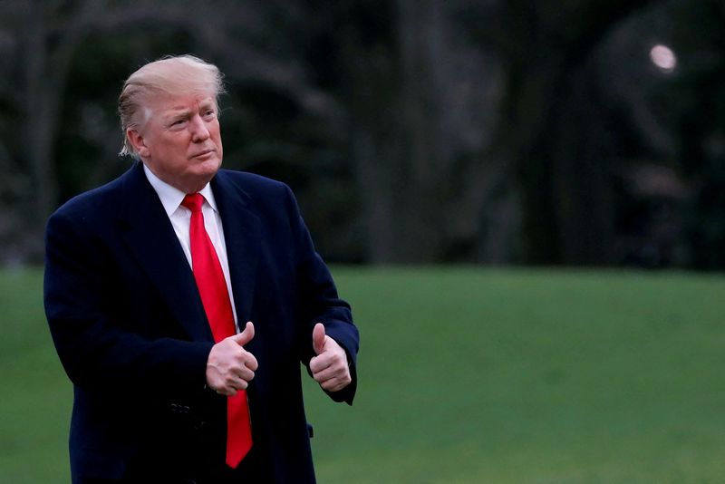 &copy; Reuters. FILE PHOTO: U.S. President Donald Trump returns to the White House in Washington, U.S., March 24, 2019. REUTERS/Carlos Barria