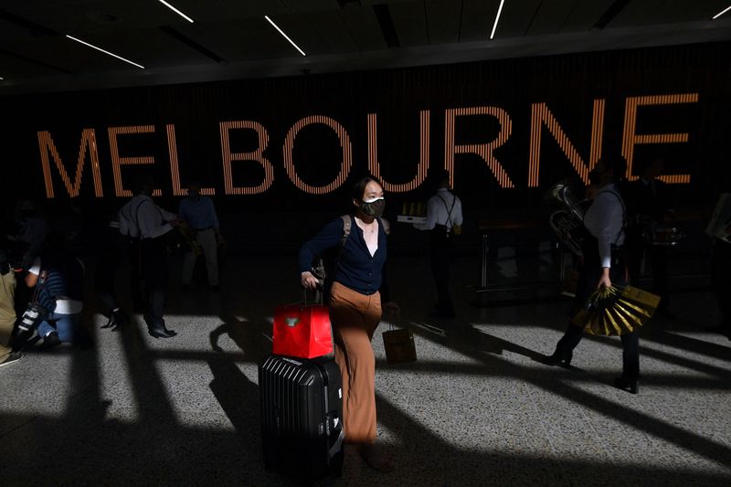 &copy; Reuters. L'Australie a complètement rouvert lundi ses frontières, permettant aux touristes entièrement vaccinés d'entrer sur son territoire. /Photo prise le 21 février 2022/REUTERS/ AAP Image/Joel Carrett 