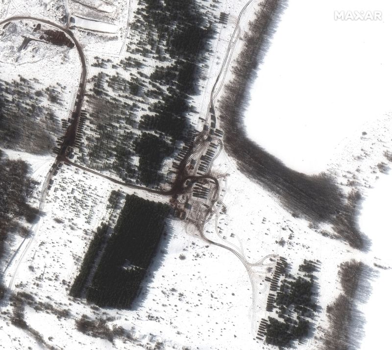 &copy; Reuters. A satellite image shows an overview of a new deployment, east of Valuyki, Russia February 19, 2022. Picture taken February 19, 2022. Maxar Technologies/Handout via REUTERS