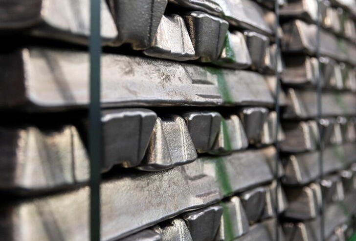 &copy; Reuters. Foto de archivo ilustrativa de bloques de aluminio en Gradacac, Bosnia y Herzegovina
 Feb 8, 2022. REUTERS/Dado Ruvic/ 
