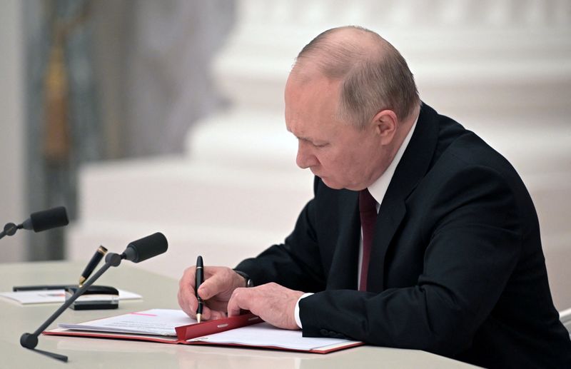 &copy; Reuters. Putin reconhece independência de regiões rebeldes da Ucrânia
21/02/2022
Sputnik/Alexey Nikolsky/Kremlin via REUTERS 