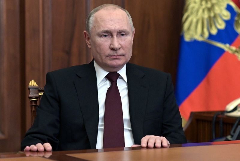 &copy; Reuters. الرئيس الروسي فلاديمير بوتين في خطاب للأمة في موسكو يوم الاثنين. صورة لرويترز من وكالة سبوتنيك. 