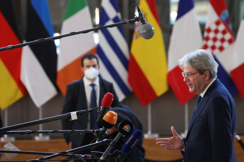 &copy; Reuters. FILE PHOTO - European Commissioner for Economy Paolo Gentiloni speaks as he attends a Euro zone finance ministers meeting in Brussels, Belgium January 17, 2022. REUTERS/Yves Herman