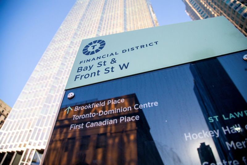 &copy; Reuters. FILE PHOTO: A sign in the financial district in Toronto, Ontario, Canada December 13, 2021.  REUTERS/Carlos Osorio/File Photo