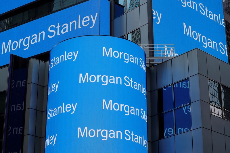 © Reuters. FILE PHOTO: A sign is displayed on the Morgan Stanley building in New York U.S., July 16, 2018. REUTERS/Lucas Jackson