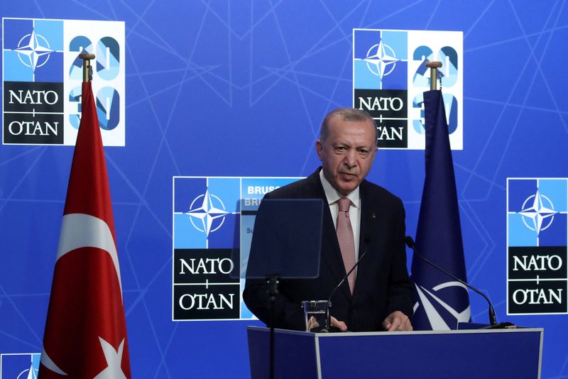 &copy; Reuters. الرئيس التركي رجب طيب أردوغان يتحدث في مؤتمر صحفي في بروكسل يوم 14 يونيو حزيران 2021. صورة لرويترز من ممثل لوكالات الأنباء.