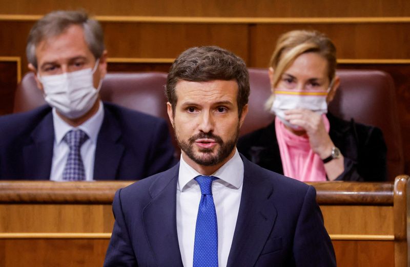 &copy; Reuters. Pablo Casado, líder del Partido Popular (PP), durante una sesión en el Parlamento, en Madrid, España, 23 de febrero de 2022. REUTERS/Juan Medina