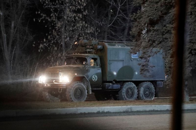 &copy; Reuters. A military vehicle is seen on a street on the outskirts of the separatist-controlled city of Donetsk, Ukraine February 23, 2022. REUTERS/Alexander Ermochenko REFILE - CORRECTING DATE