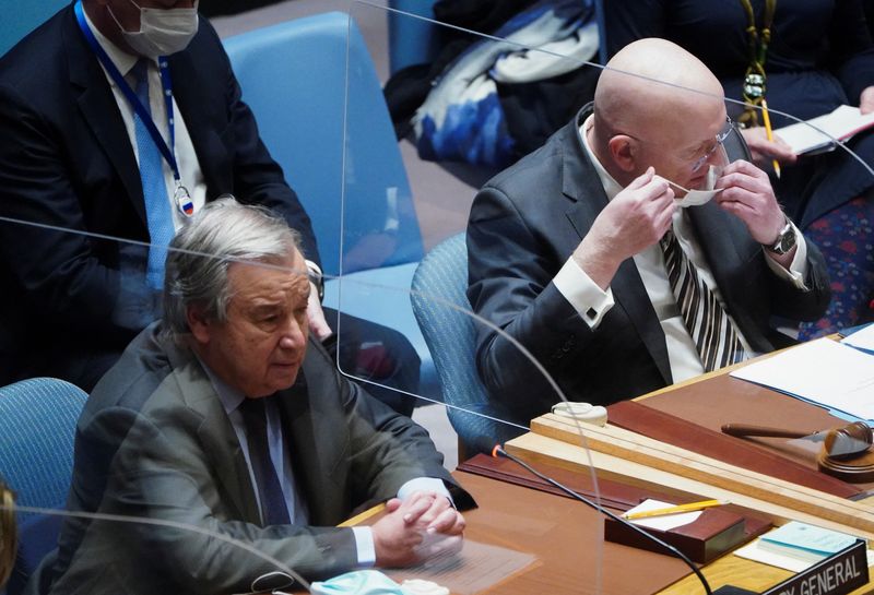 &copy; Reuters. United Nations Secretary-General Antonio Guterres and Russia's Ambassador to the United Nations Vassily Nebenzia attend a United Nations Security Council meeting to discuss the ongoing crisis in Ukraine with Russia, in New York City, U.S., February 23, 20