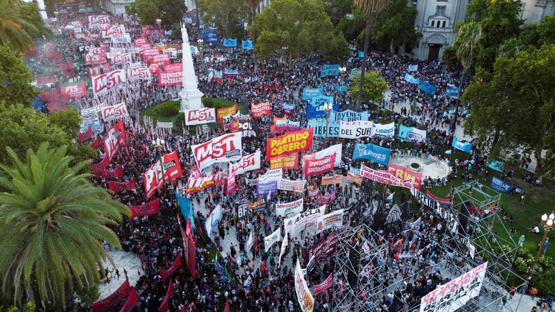 &copy; Reuters. FILE PHOTO: A general view shows a protest against the government's agreement with the International Monetary Fund (IMF), in Buenos Aires, Argentina February 8, 2022. Picture taken with a drone. REUTERS/Miguel Lo Bianco/File Photo