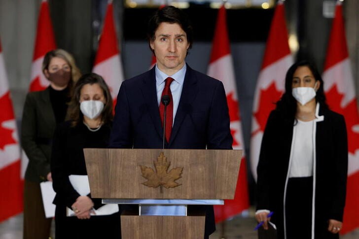 &copy; Reuters. Foto del jueves del primer ministro de Canadá Justin Trudeau en una rueda de prensa en Ottawa, Ontario 
Febr 24, 2022. REUTERS/Blair Gable