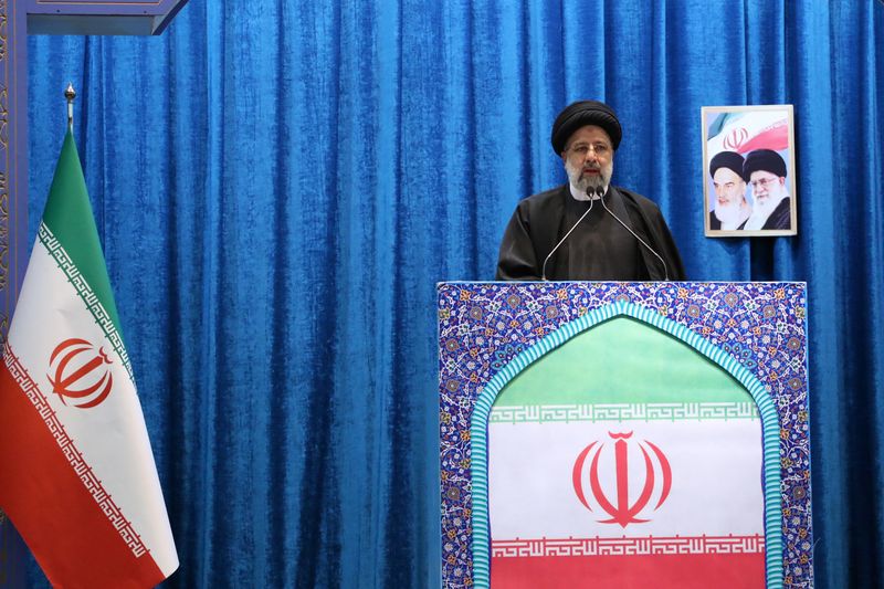 &copy; Reuters. الرئيس الإيراني ابراهيم رئيسي يتحدث في طهران يوم 11 فبراير شباط 2022. صورة من وكالة غرب اسيا للانباء. 