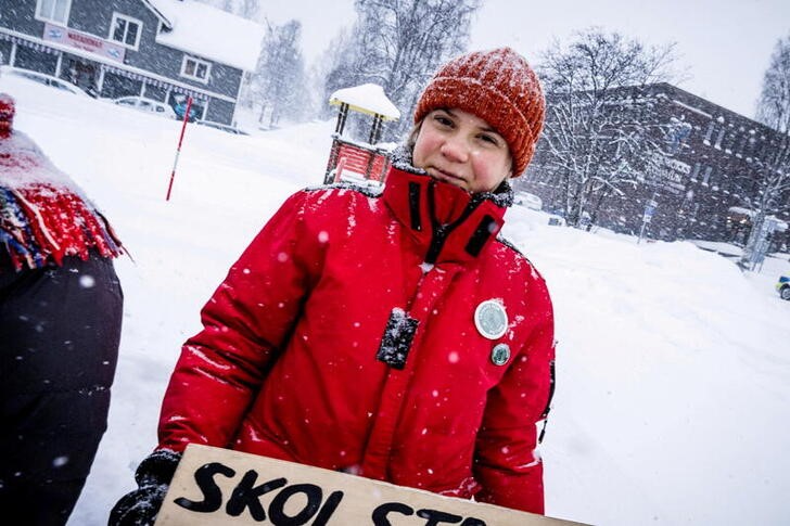 &copy; Reuters. Foto de archivo de la activista Greta Thunberg en una protesta en Jokkmokk, Suecia. 
Feb 4, 2022. Carl-Johan Utsi/TT News Agency/via REUTERS   
ATENCIÓN EDITORES, ESTA IMAGEN FUE SUMINISTRADA POR UNA TERCERA PARTE, PROHIBIDA SU PUBLICACIÓN O USO COMERCI