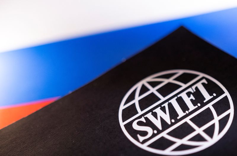 Bancos centrais estão aumentando a liquidez após a proibição do SWIFT - estrategista do Credit Suisse