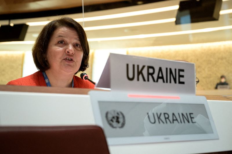 &copy; Reuters. يفينيا فليبينكو سفيرة أوكرانيا لدى الأمم المتحدة تتحدث في افتتاح جلسة لمجلس حقوق الإنسان التابع للأمم المتحدة في جنيف يوم الاثنين. صورة لرو