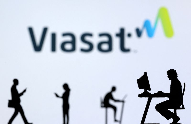 Empresa de satélites Viasat investiga suposto ataque cibernético na Ucrânia e em outros lugares