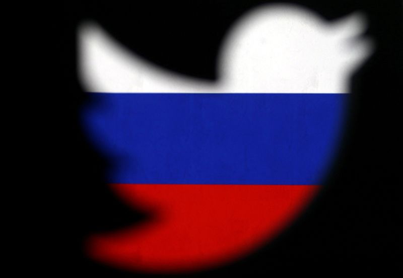&copy; Reuters. FILE PHOTO: A 3D-printed Twitter logo displayed in front of Russian flag is seen in this illustration picture,  October 27, 2017. REUTERS/Dado Ruvic/Illustration/