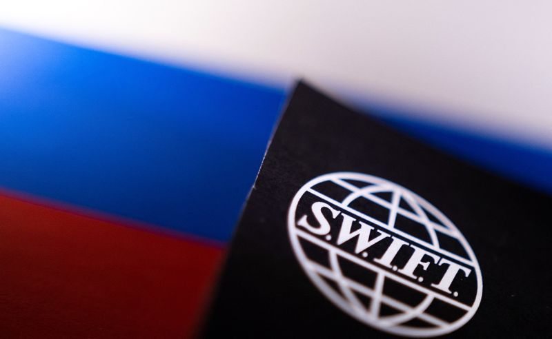 &copy; Reuters. 　３月１日、台湾は、ロシアの一部銀行を国際送金・決済システムのＳＷＩＦＴ（国際銀行間通信協会）から排除すると発表した。写真はボスニア・ヘルツェゴビナのゼニツァで２月撮影（