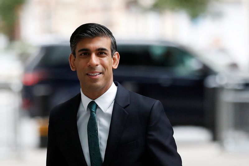 &copy; Reuters. FILE PHOTO: Britain's Chancellor of the Exchequer Rishi Sunak arrives at Broadcasting House to take part in an interview on BBC's 'The Andrew Marr Show', in London, Britain, October 24, 2021. REUTERS/Peter Nicholls