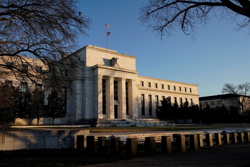 &copy; Reuters. FILE PHOTO: The Federal Reserve building is seen in Washington, U.S., on January 26, 2022. REUTERS/Joshua Roberts