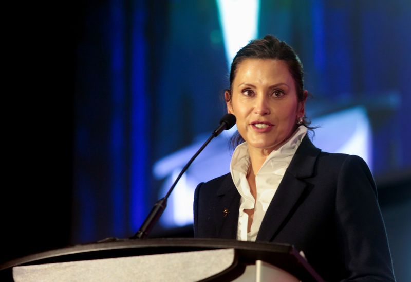 &copy; Reuters. FILE PHOTO: Michigan Governor Gretchen Whitmer speaks during the Motor Bella 2021 auto show in Pontiac, Michigan, U.S., September 21, 2021.    REUTERS/Rebecca Cook/File Photo