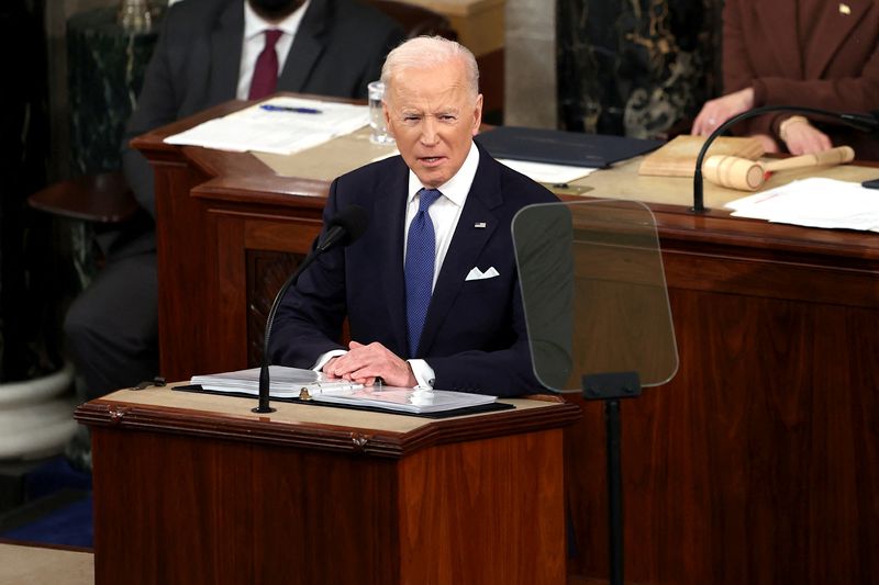 &copy; Reuters. U.S. President Joe Biden delivers his first State of the Union address to a joint session of Congress, in the U.S. Capitol in Washington, DC, U.S., March 1. 2022. Julia Nikhinson/Pool via REUTERS