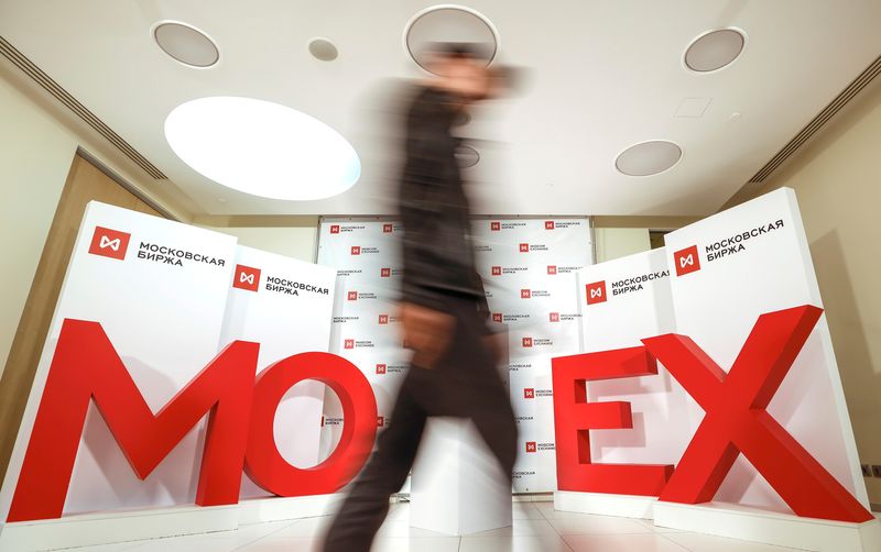 &copy; Reuters. An interior view shows the headquarters of Moscow Exchange in Moscow, Russia April 27, 2021. REUTERS/Maxim Shemetov/Files