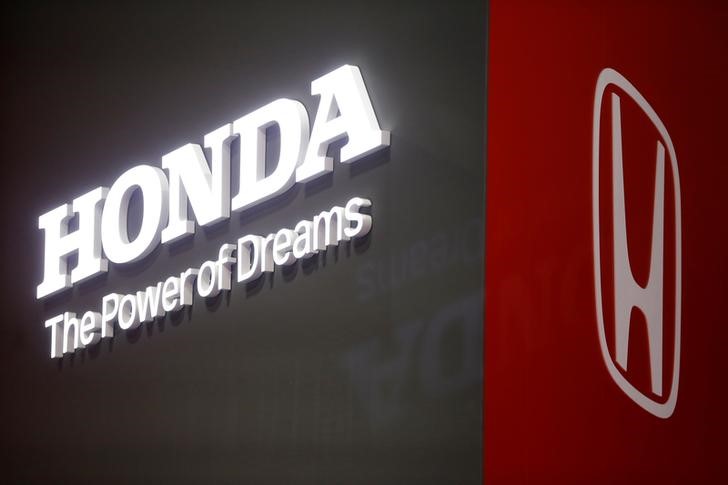 &copy; Reuters. The Honda logo is displayed at the 89th Geneva International Motor Show in Geneva, Switzerland March 5, 2019. REUTERS/Pierre Albouy